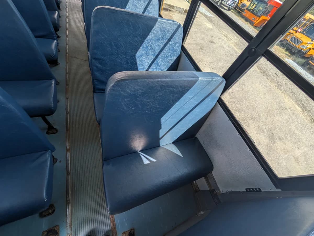 2018 Freightliner Thomas  C2 48P - Image 10