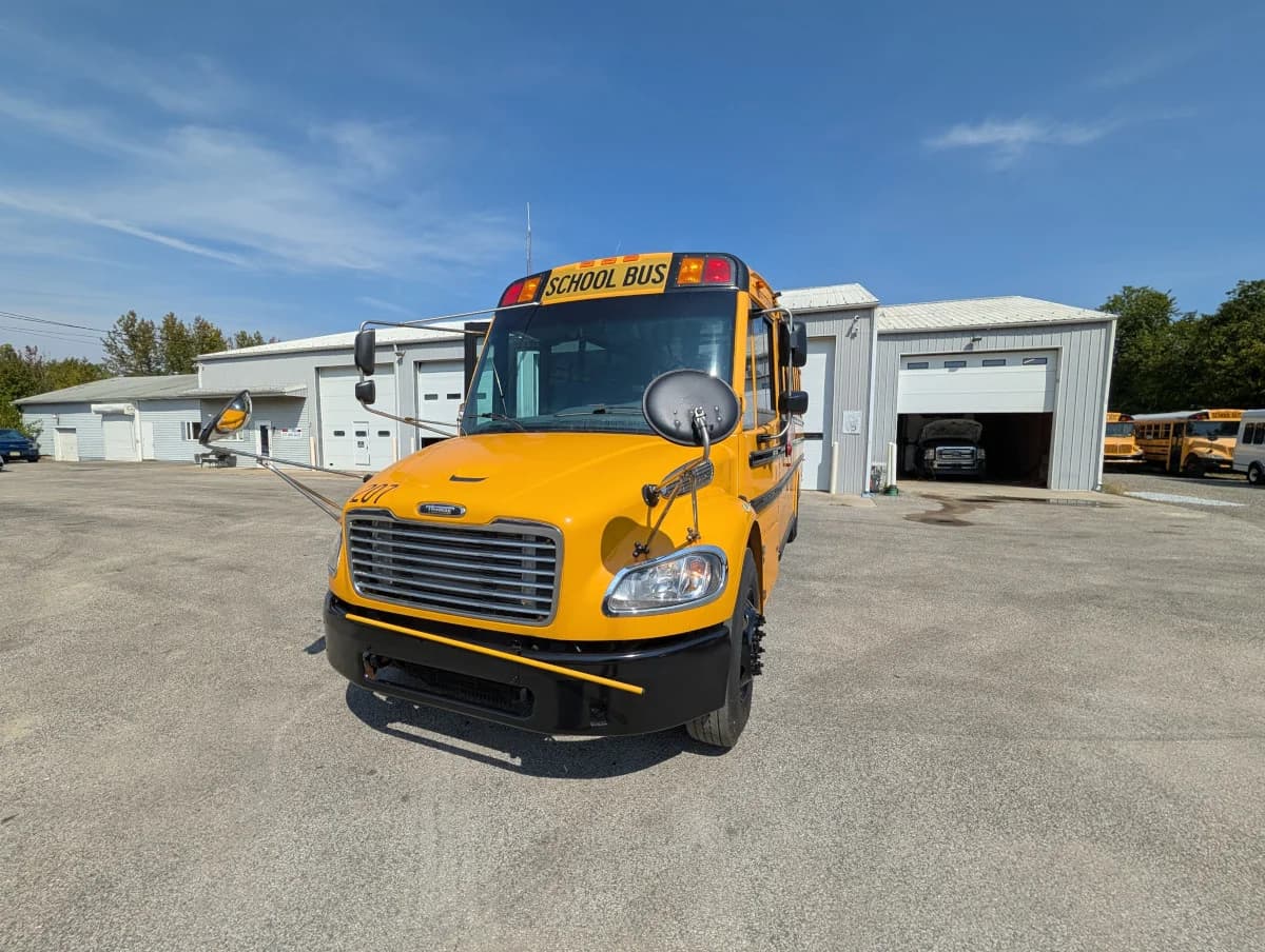 2018 Freightliner Thomas  C2 48P - Image 17
