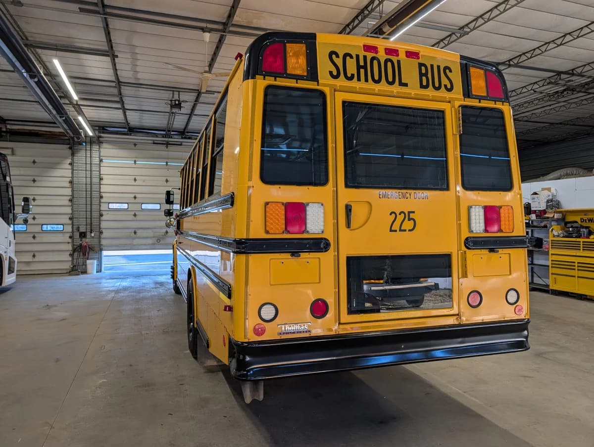 2018 Thomas C2 48 Passenger - Image 15