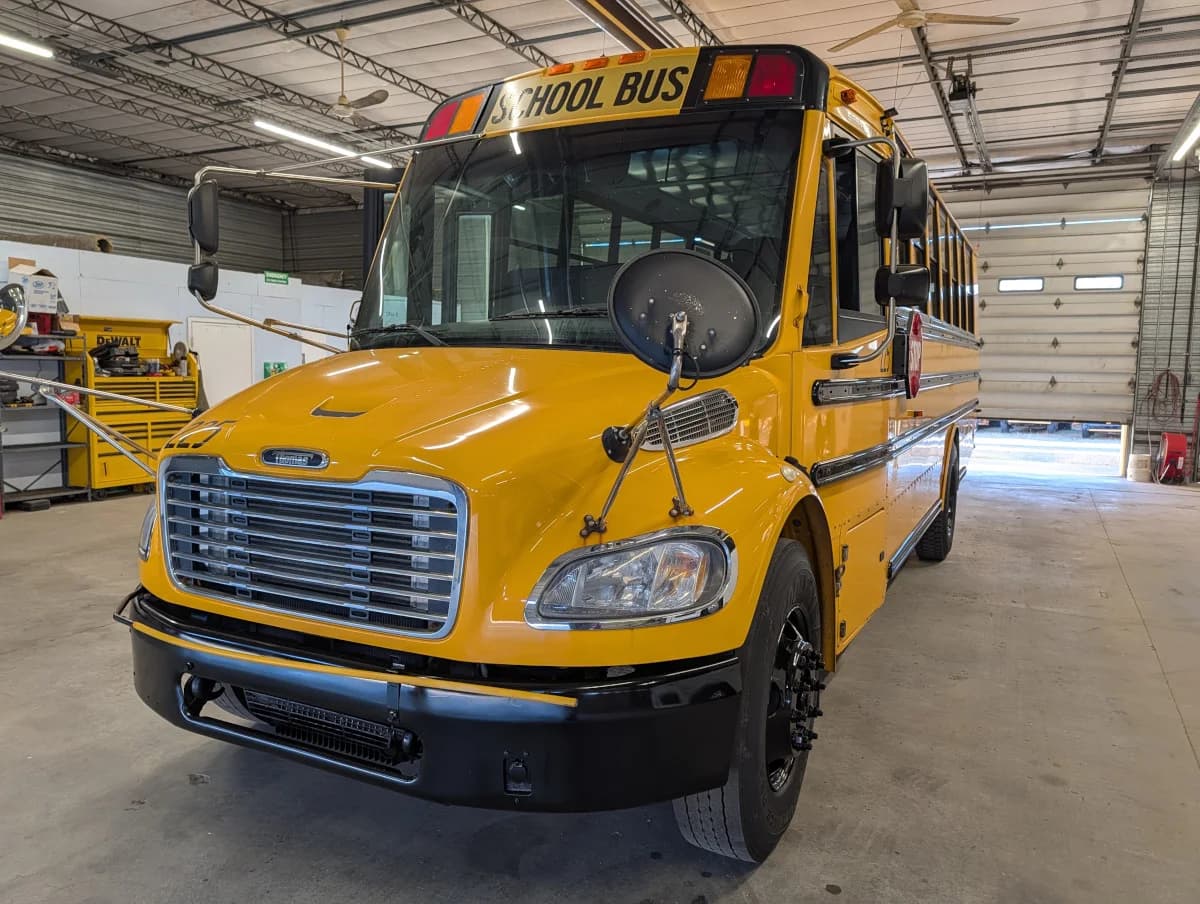 2018 Thomas C2 48 Passenger - Image 9