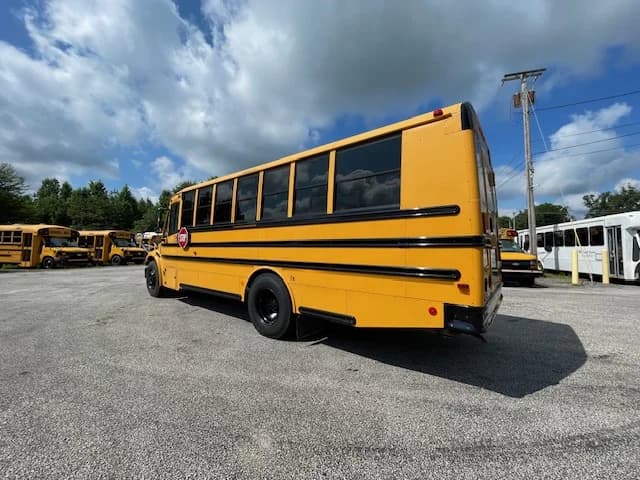 2018 THOMAS C2 48 Passenger  - Image 23