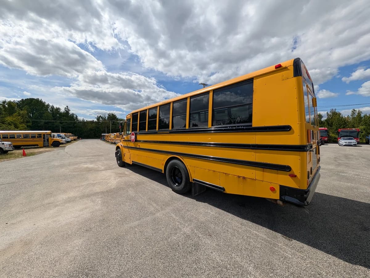 12 Ready To Ship 2018 THOMAS C2 - Image 4