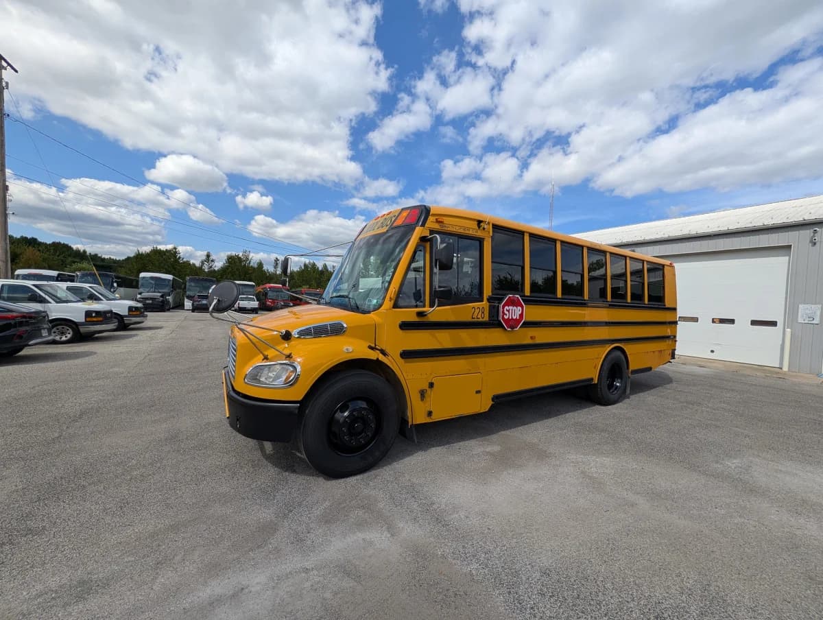 12 Ready To Ship 2018 THOMAS C2 - Image 1