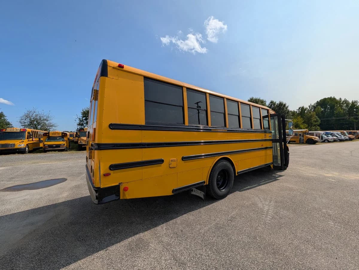 2018 Thomas C2 48 Passenger - Image 3