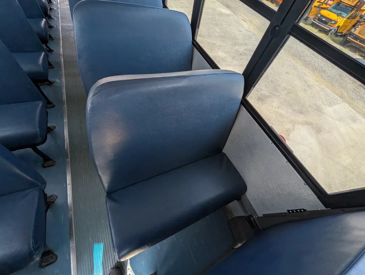 2018 Thomas C2 48 Passenger - Image 9