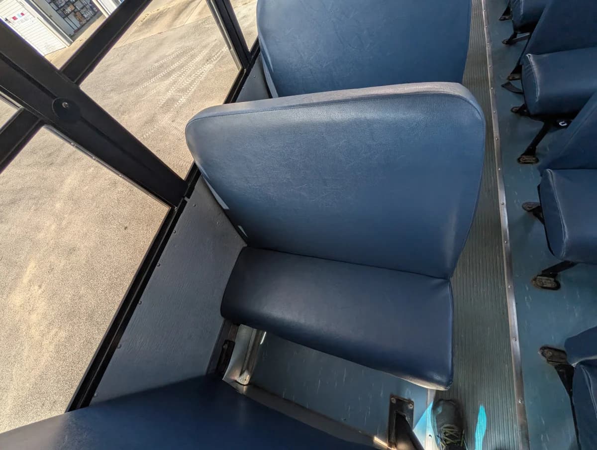 2018 Thomas C2 48 Passenger - Image 8
