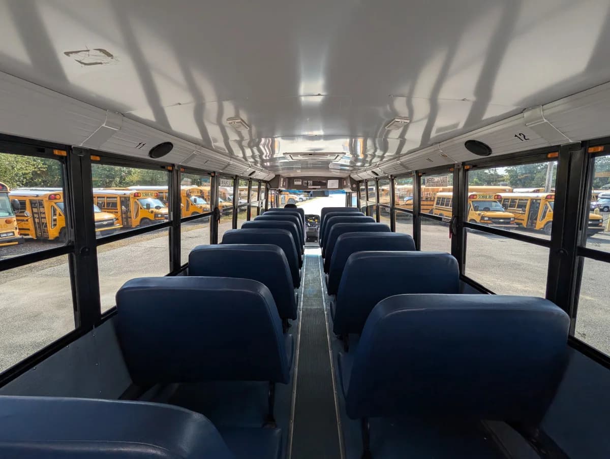 2018 Thomas C2 48 Passenger - Image 10