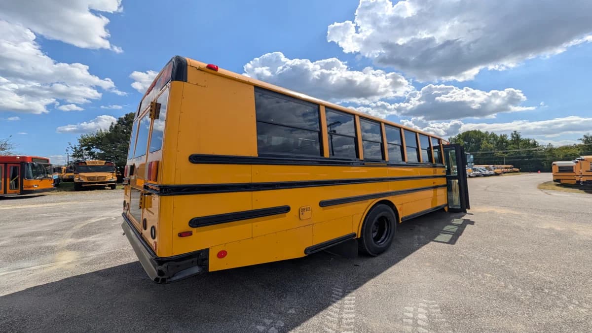 2018 Thomas C2 48 Passenger - Image 3