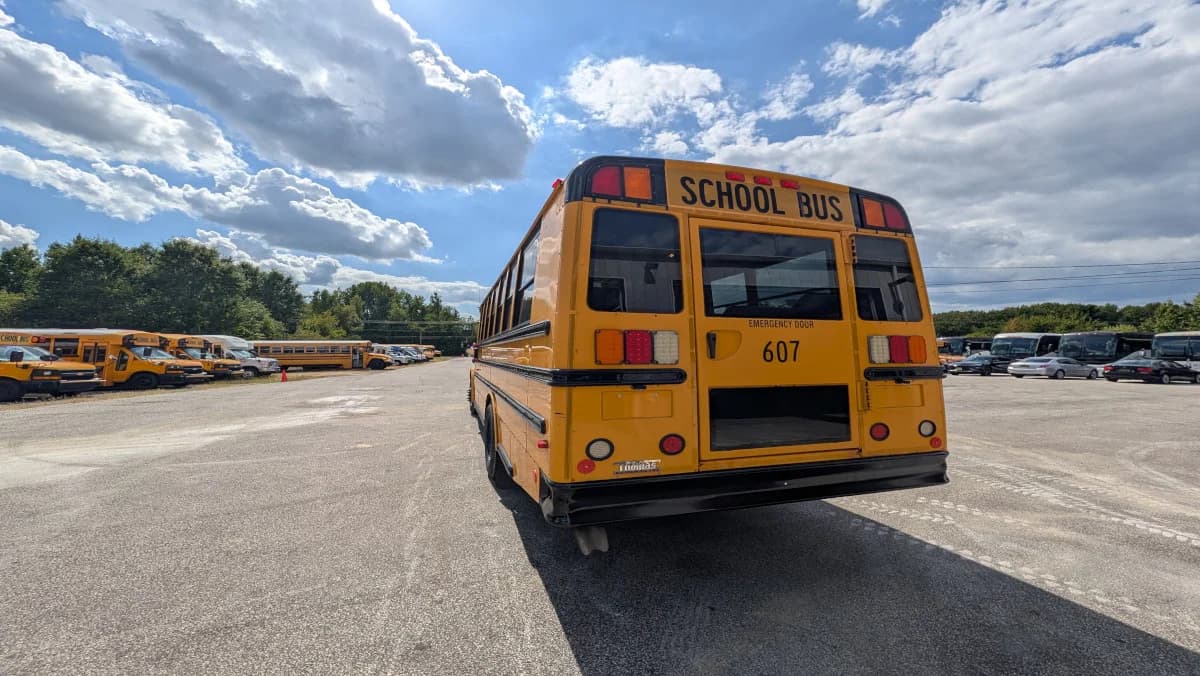 2018 Thomas C2 48 Passenger - Image 18