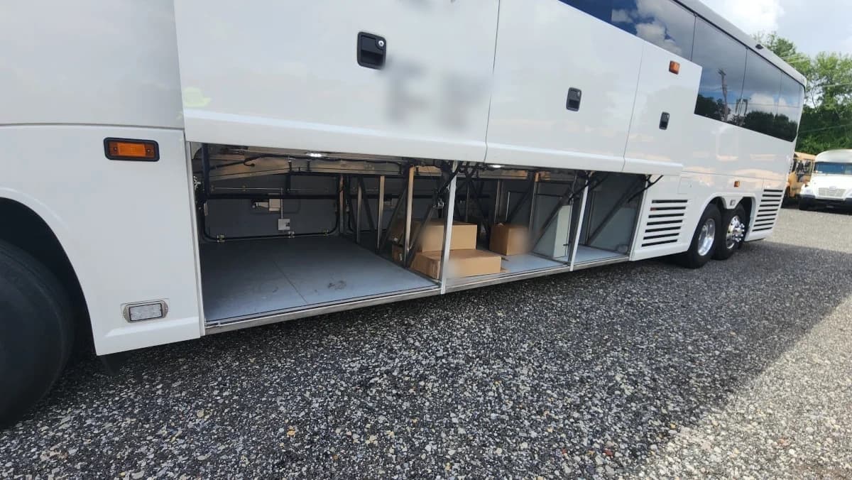 2025 MCI J4500 ADA Coach Bus - Image 31
