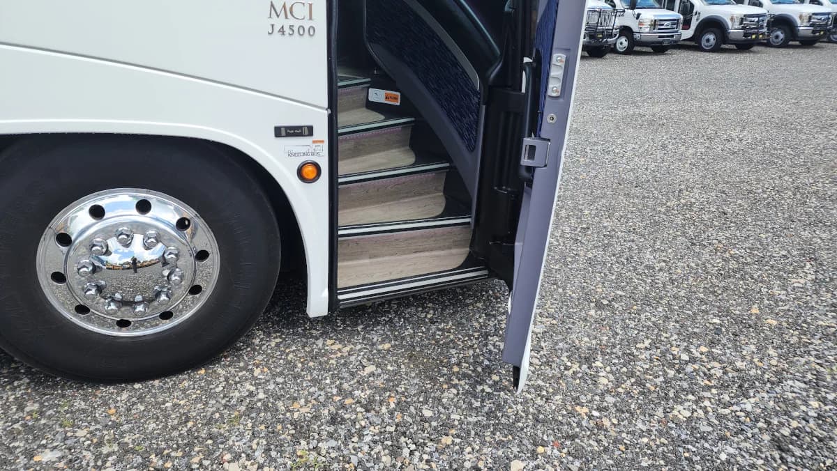 2025 MCI J4500 ADA Coach Bus - Image 6