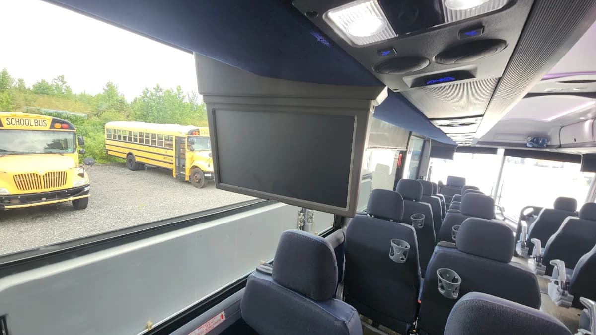 2025 MCI J4500 ADA Coach Bus - Image 15