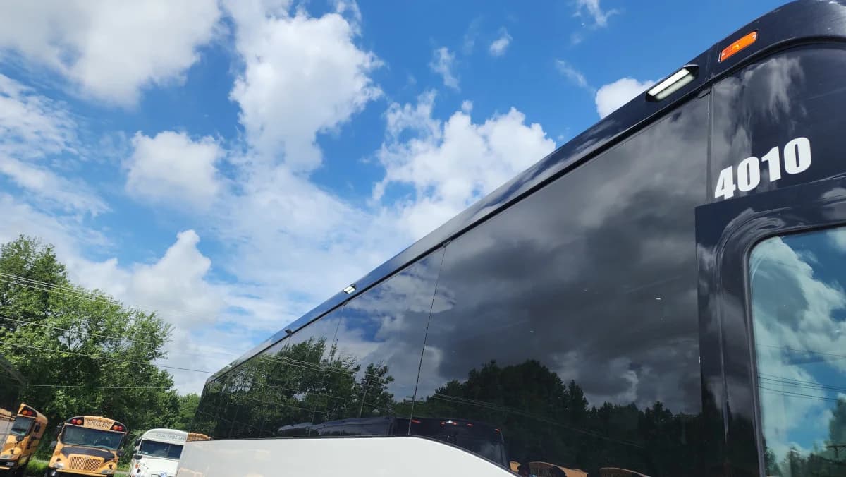 2025 MCI J4500 ADA Coach Bus - Image 44