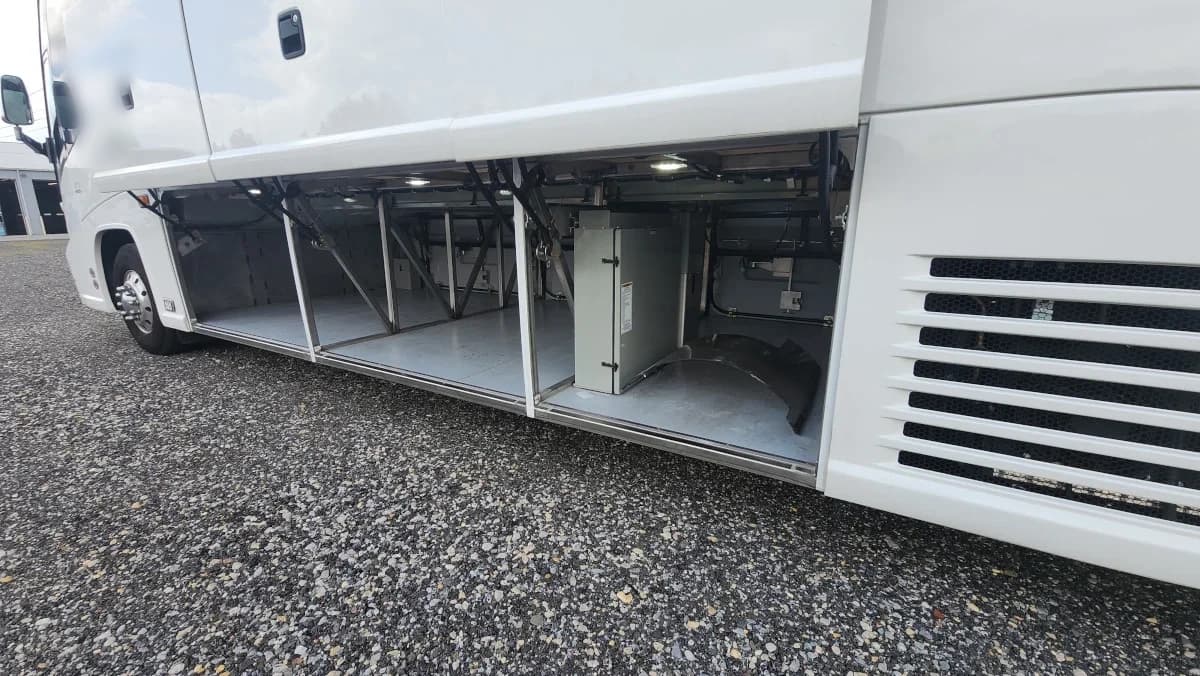 2025 MCI J4500 ADA Coach Bus - Image 22