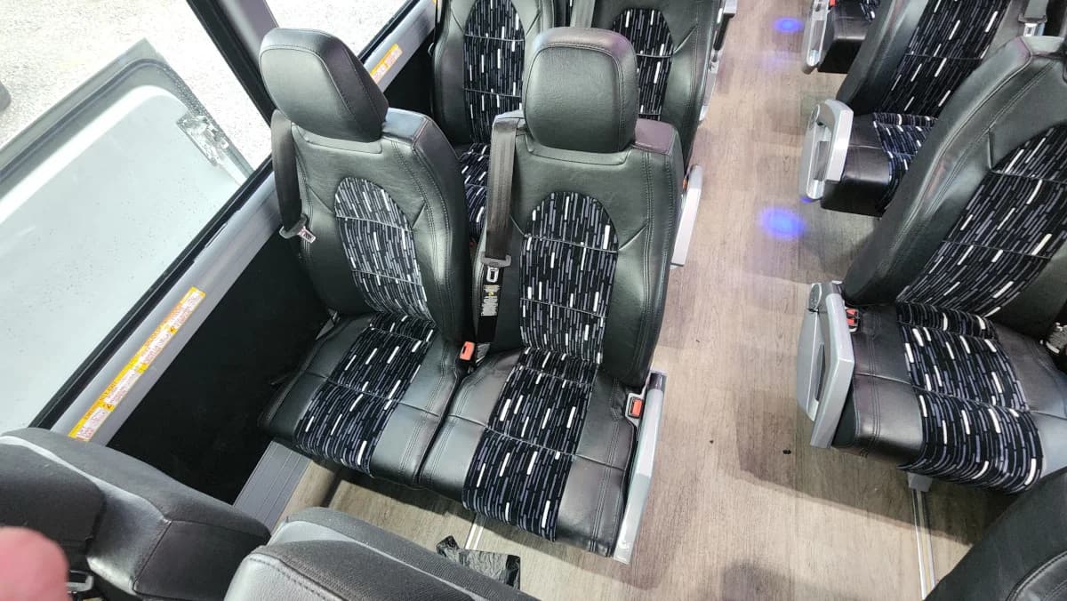 2025 MCI J4500 ADA Coach Bus - Image 11