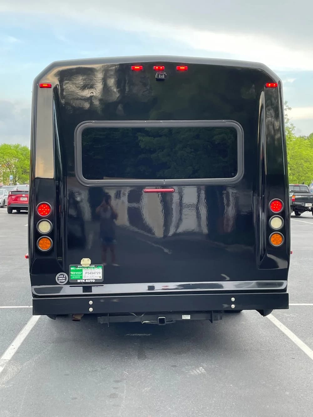2013 Ford E450 - Image 6