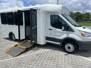 2018 Ford Transit 350HD bus