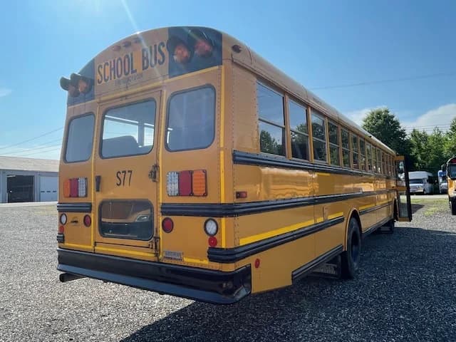 2017 THOMAS FE 84 Passenger - Image 6