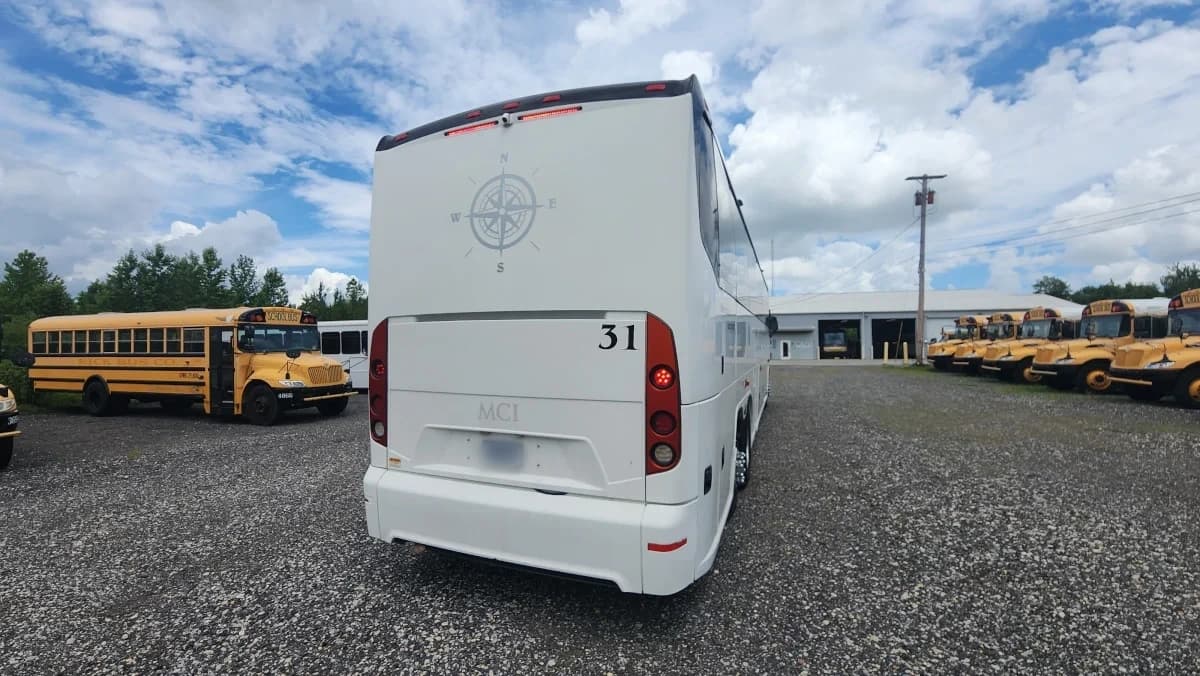 2018 MCI J4500 ADA Coach Bus - Image 32