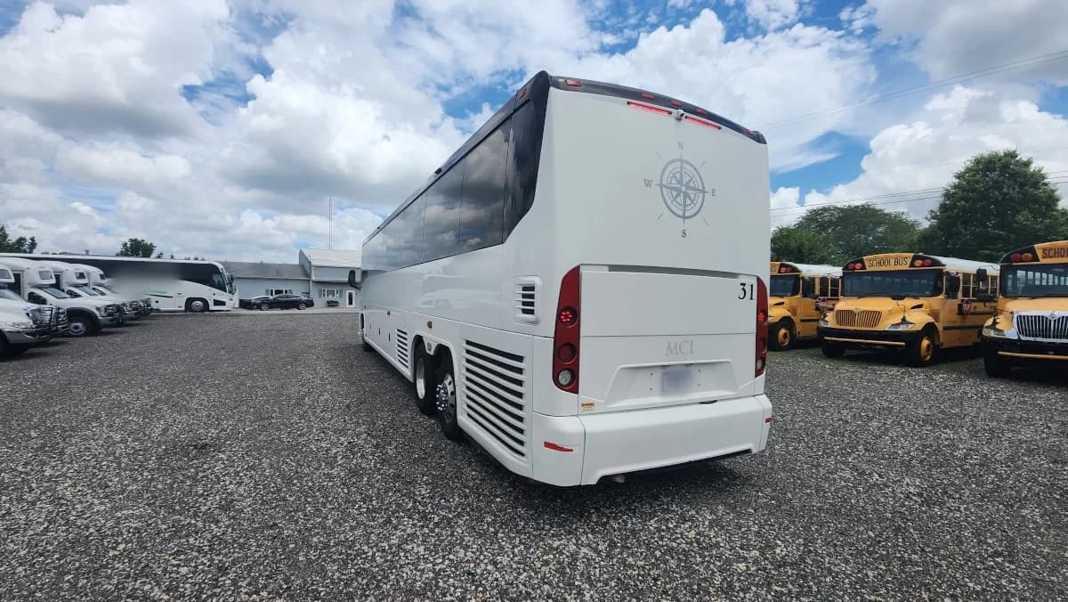2018 MCI J4500 ADA Coach Bus - Image 34