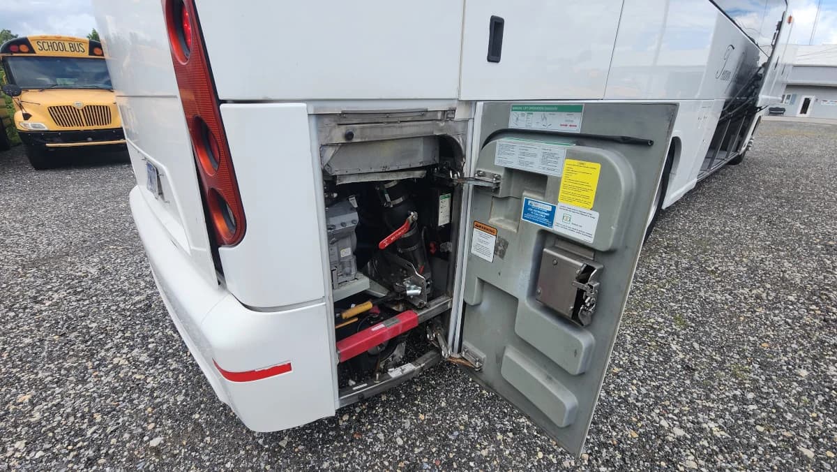 2018 MCI J4500 ADA Coach Bus - Image 37