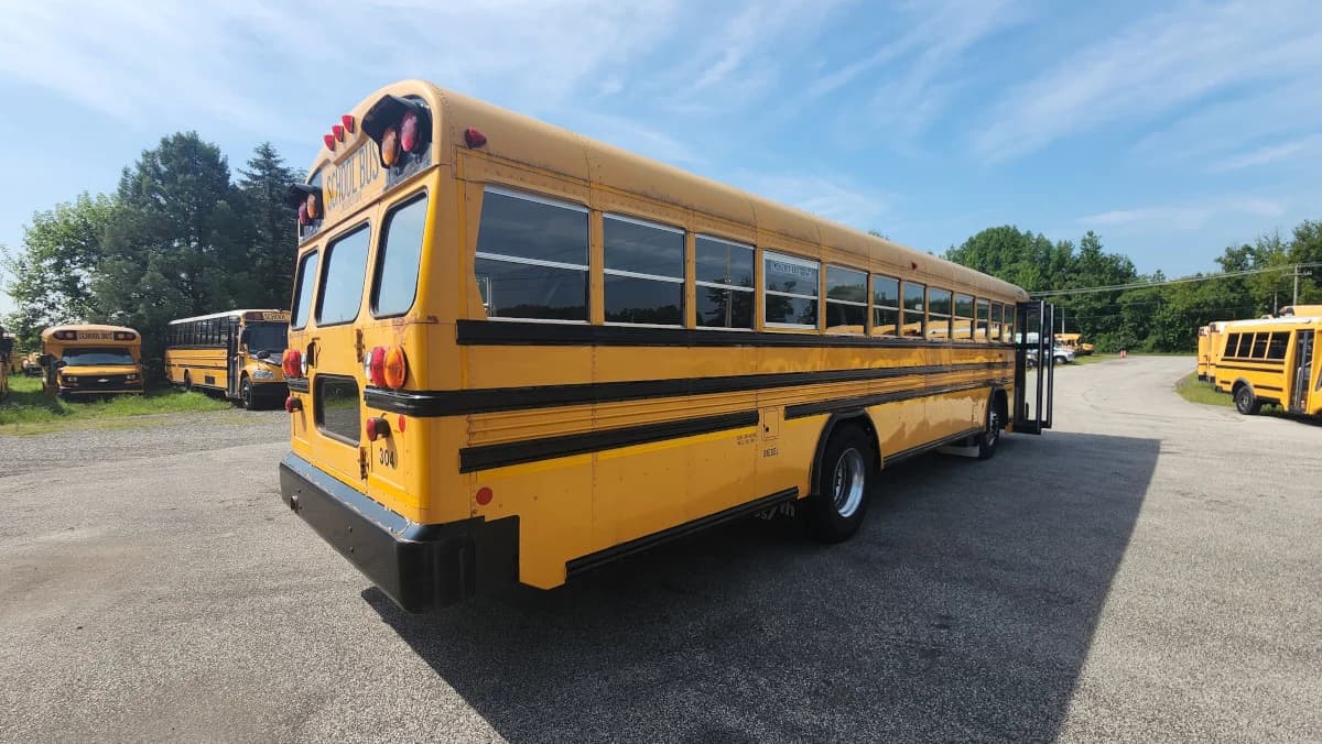 2013 Bluebird All American 71 Passenger Flat Nose - Image 19