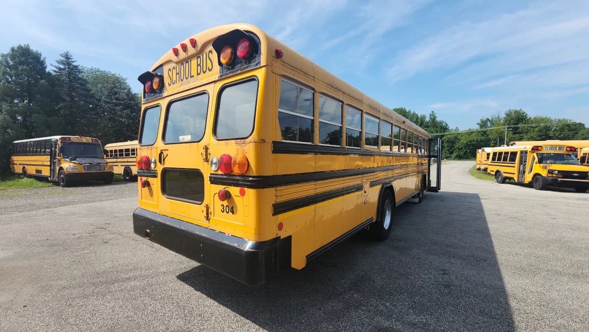 2013 Bluebird All American 71 Passenger Flat Nose - Image 3