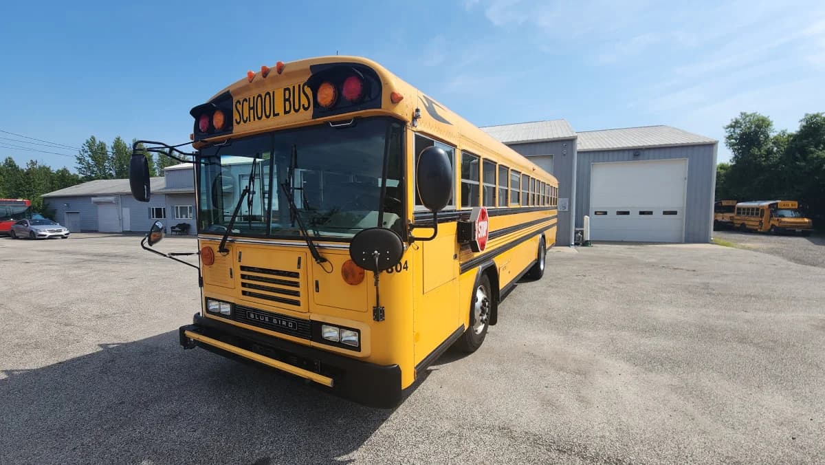 2013 Bluebird All American 71 Passenger Flat Nose - Image 15
