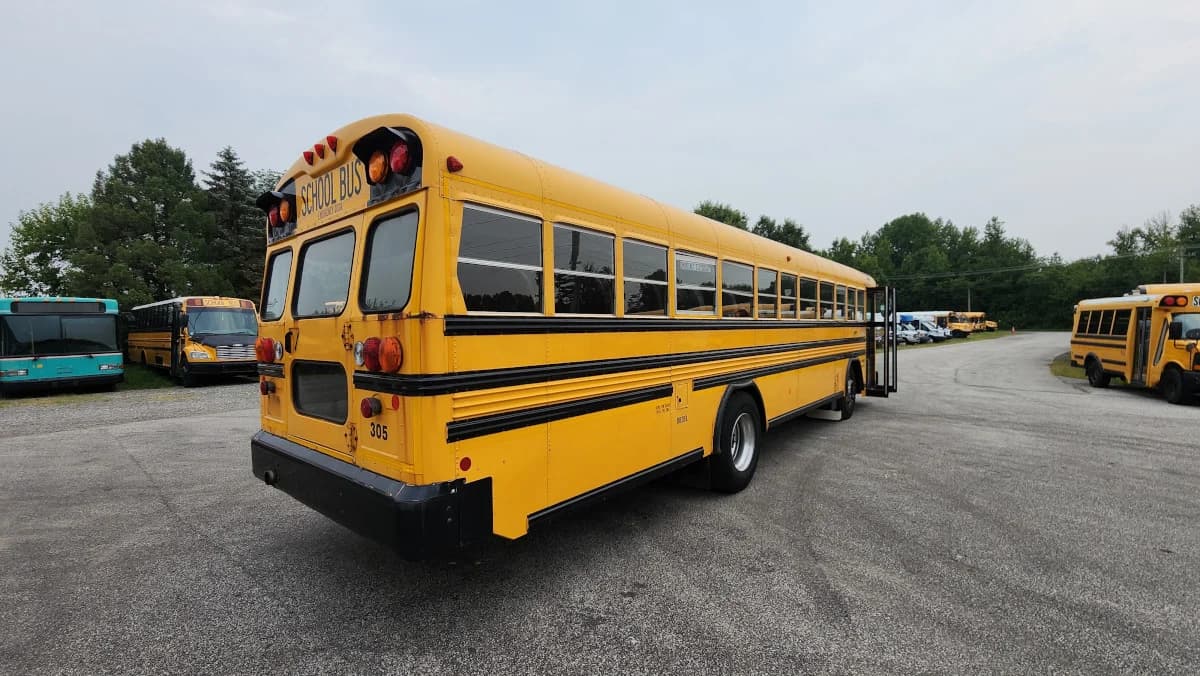 2013 Bluebird All American 71 Passenger Flat Nose - Image 3