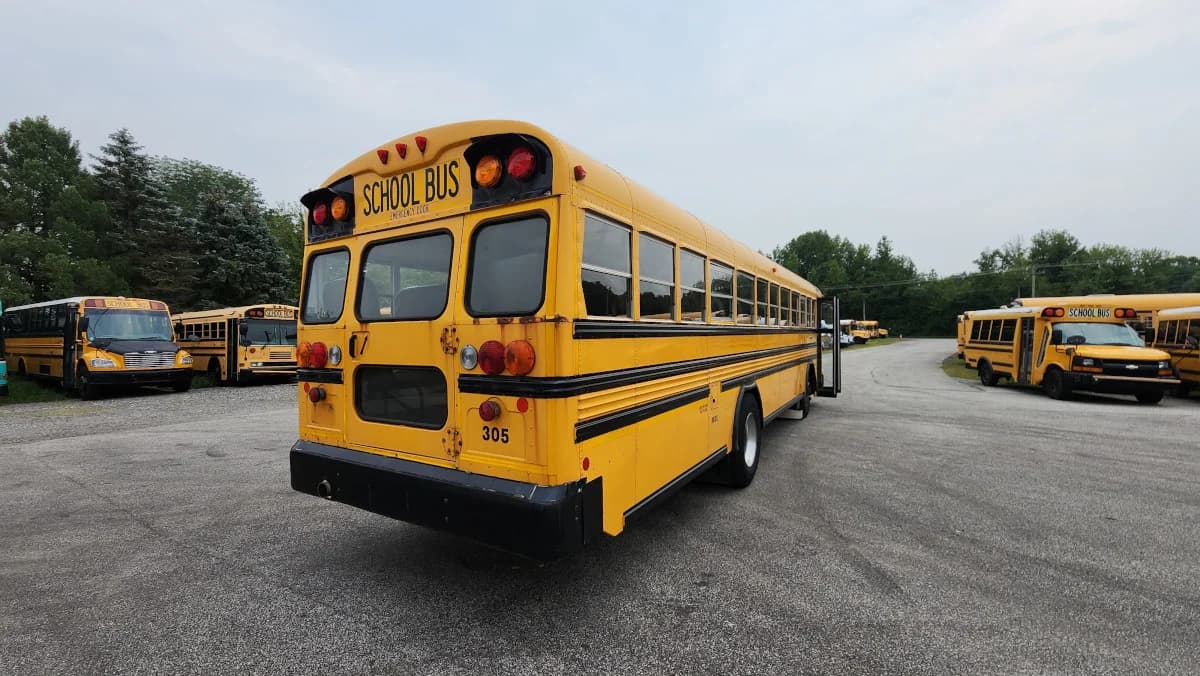 2013 Bluebird All American 71 Passenger Flat Nose - Image 20