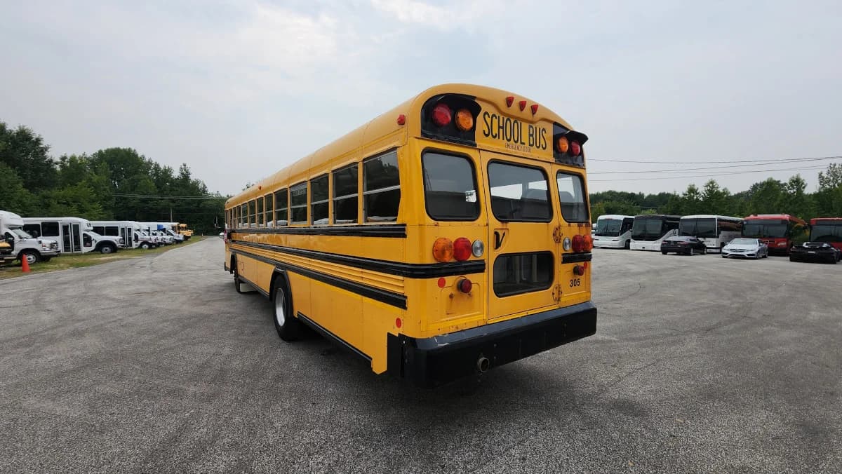 2013 Bluebird All American 71 Passenger Flat Nose - Image 22