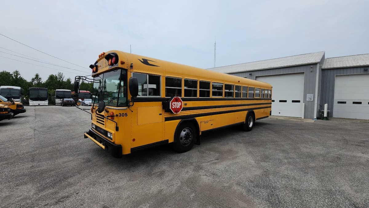 2013 Bluebird All American 71 Passenger Flat Nose - Image 16