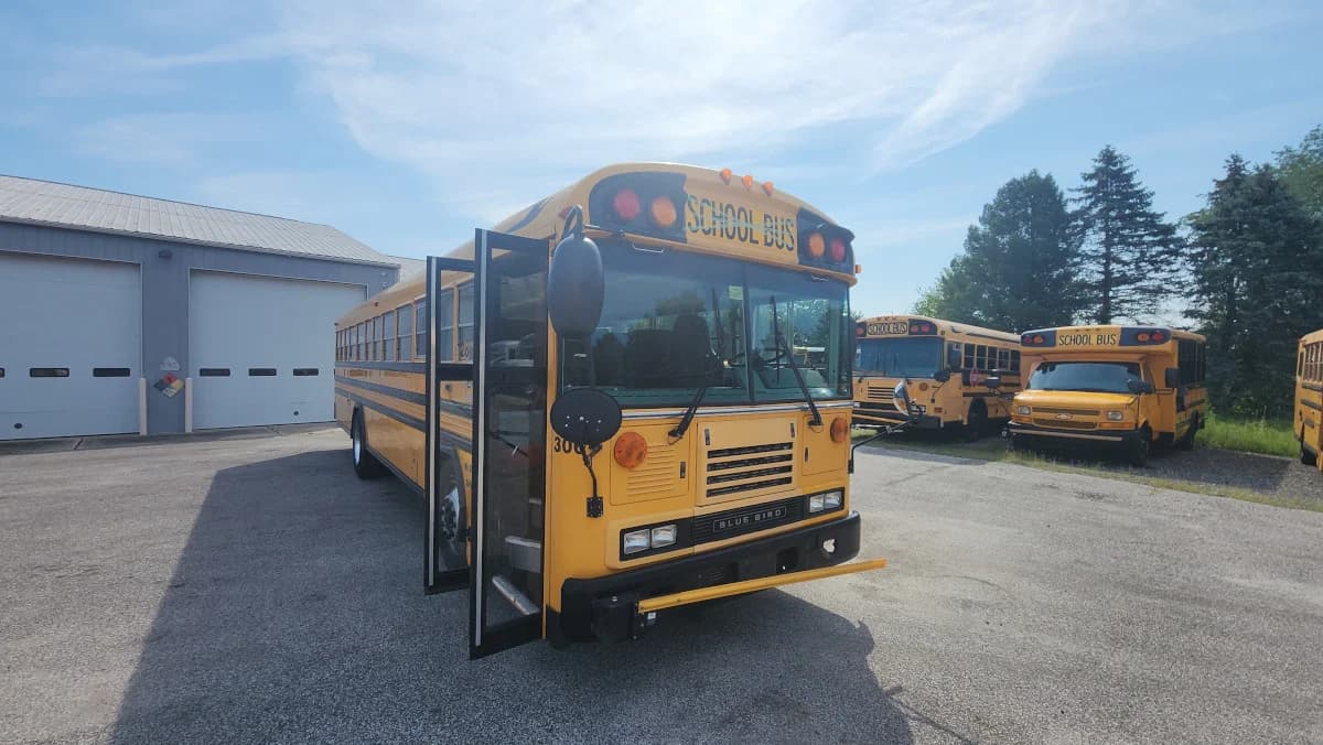 2013 Bluebird All American 71 Passenger Flat Nose - Image 17