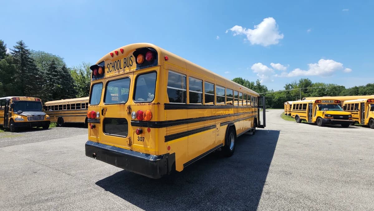 2013 Bluebird All American 71 Passenger Flat Nose - Image 3