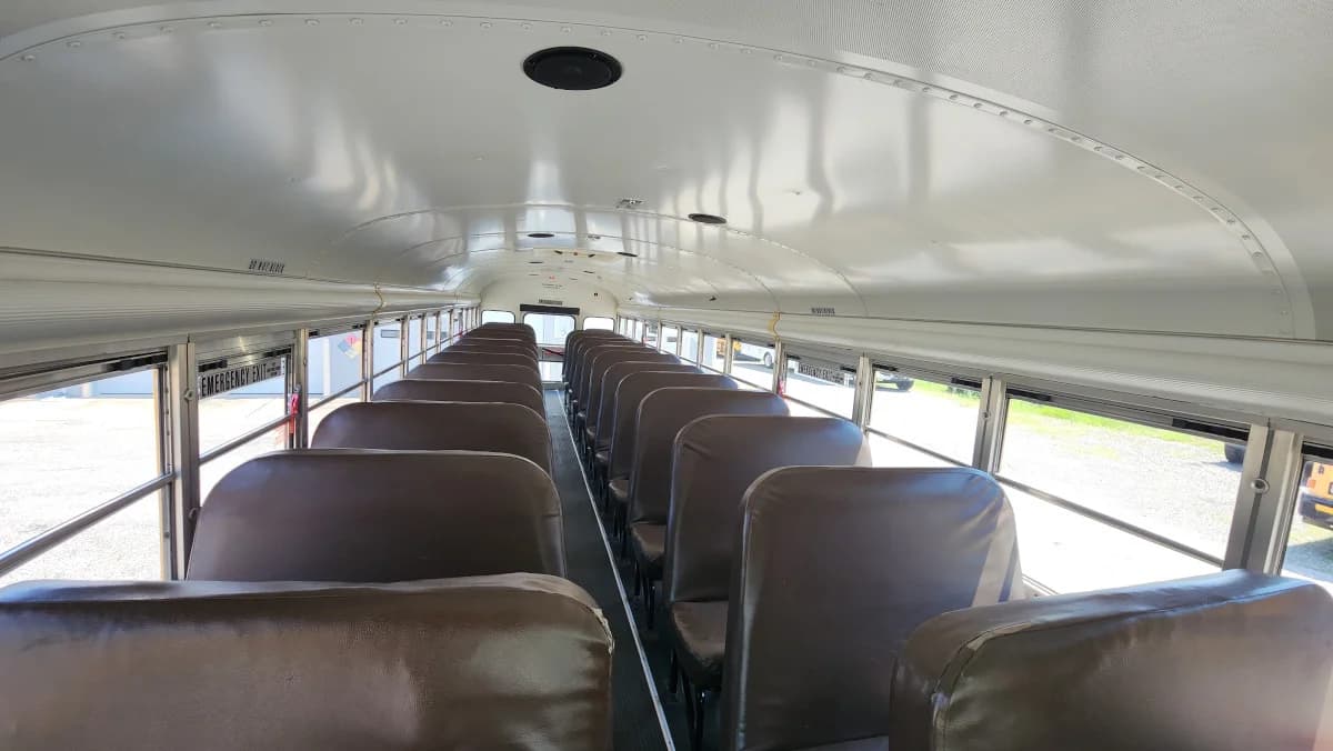 2013 Bluebird All American 71 Passenger Flat Nose - Image 7