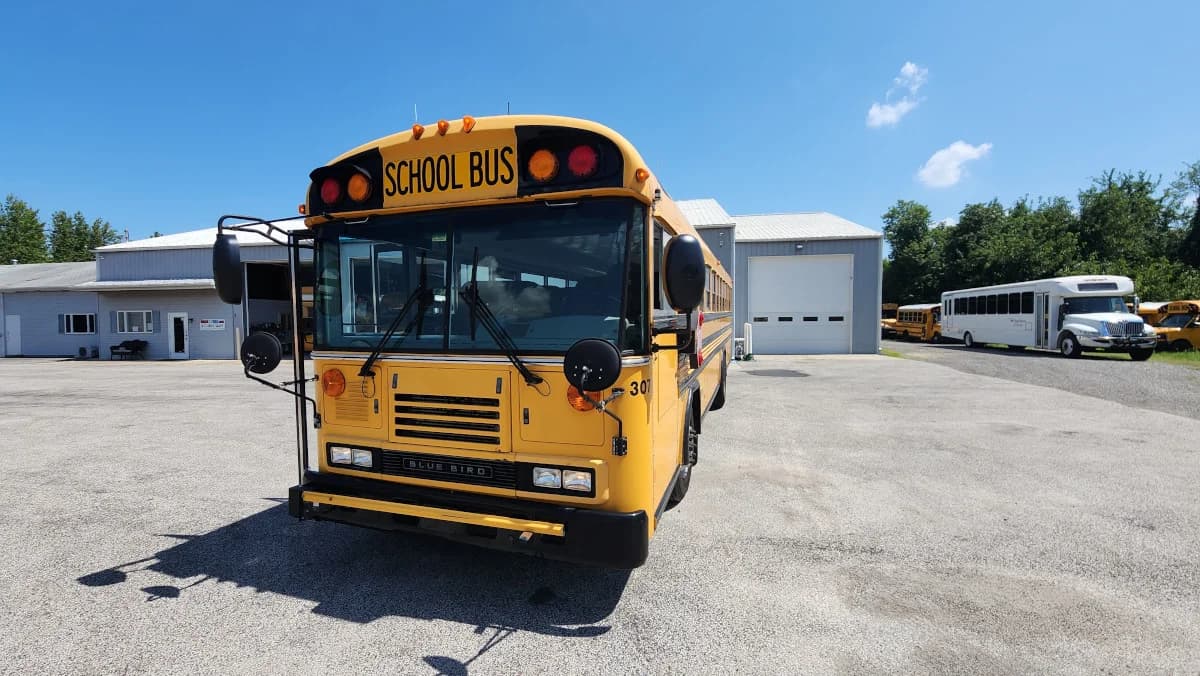 2013 Bluebird All American 71 Passenger Flat Nose - Image 17