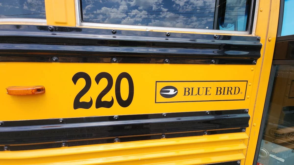 2014 Blue Bird Vision 72 Passenger - Image 25