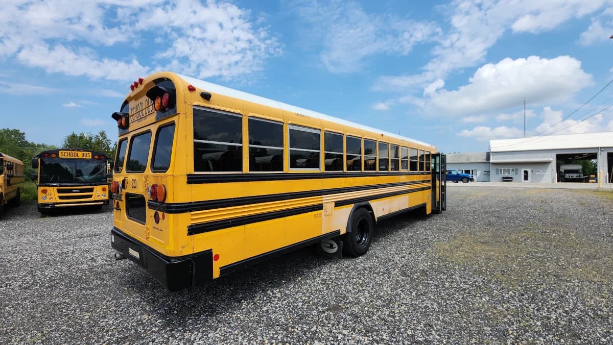 2014 Blue Bird Vision 72 Passenger - Image 3