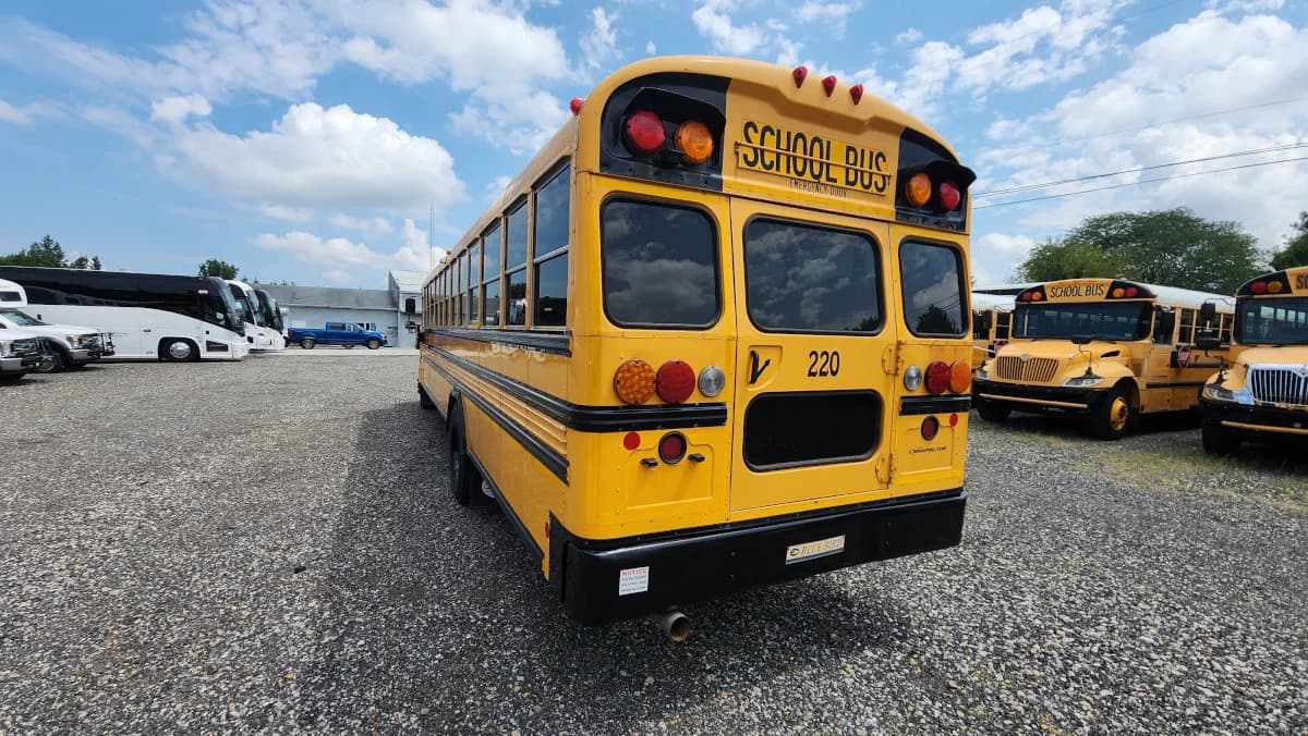 2014 Blue Bird Vision 72 Passenger - Image 23