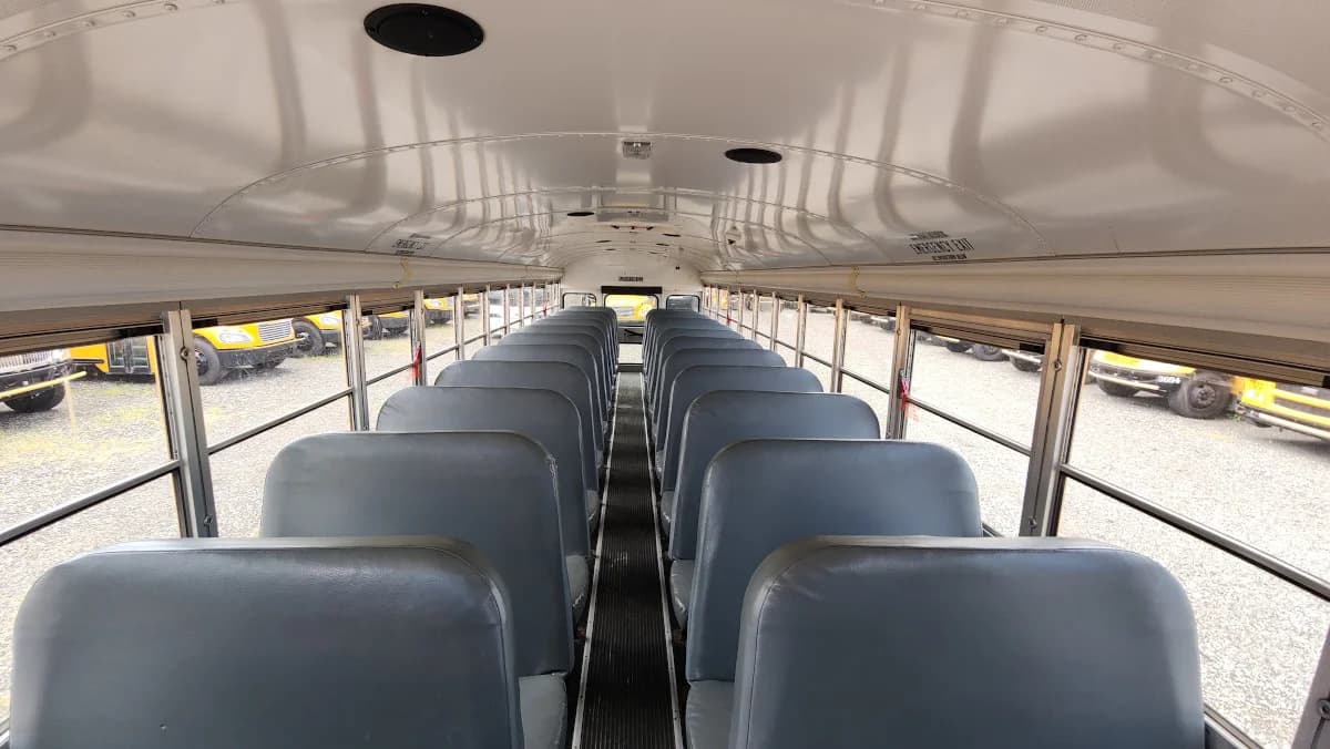 2014 Blue Bird Vision 72 Passenger - Image 8