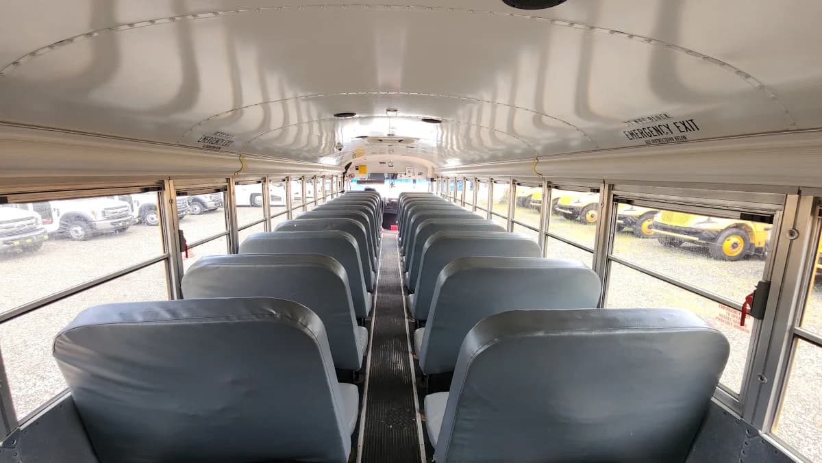 2014 Blue Bird Vision 72 Passenger - Image 11