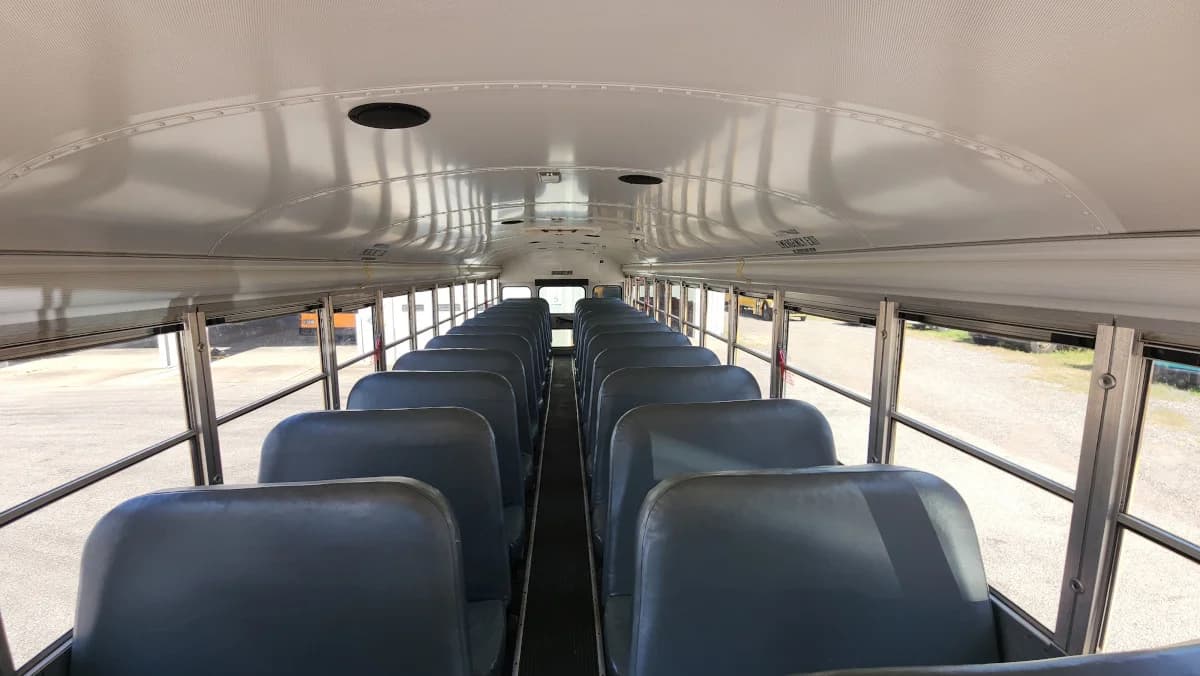2014 Blue Bird Vision 72 Passenger - Image 7