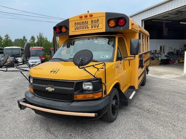 2015 CHEVROLET C4500 Thomas - Image 21