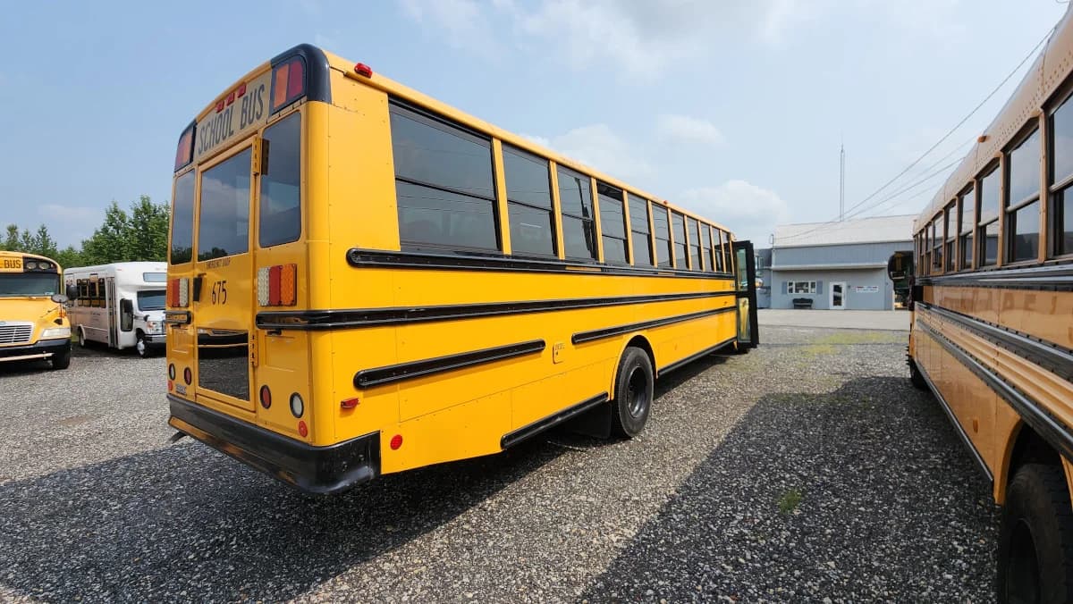 2017 Thomas C2 72 Passenger - Image 3