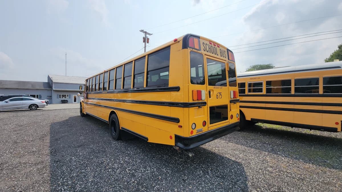 2017 Thomas C2 72 Passenger - Image 4