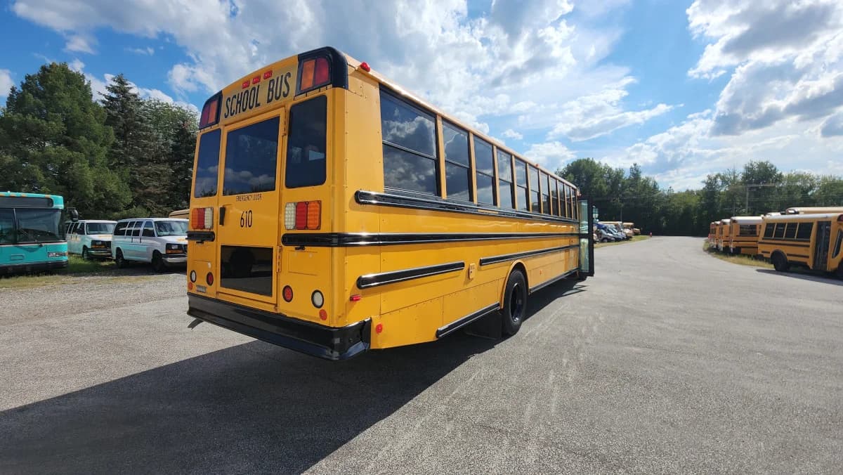 2017 THOMAS C2 72 Passenger - Image 18