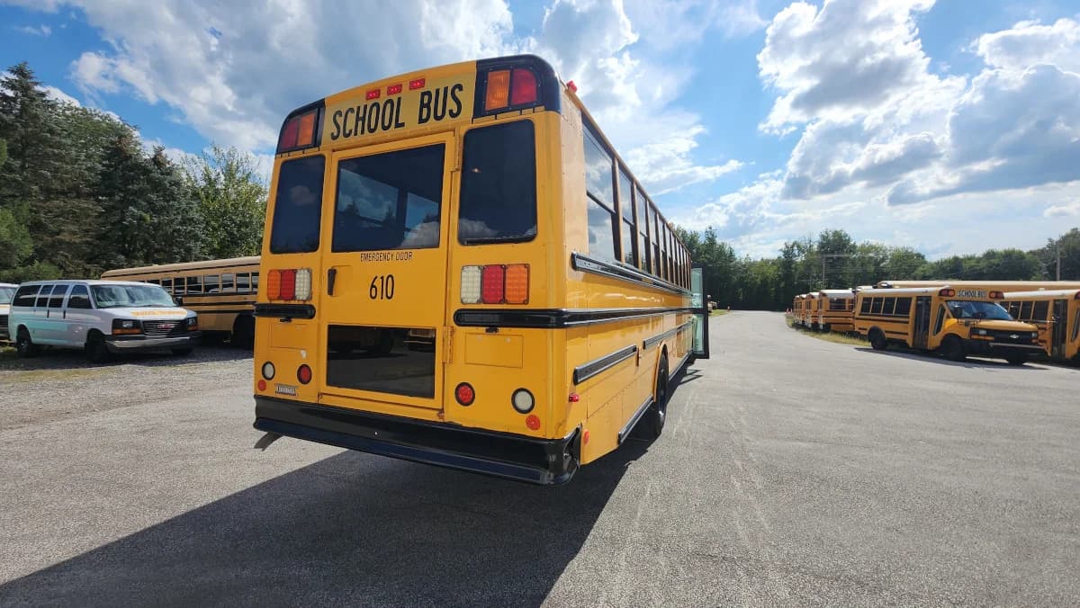 2017 THOMAS C2 72 Passenger - Image 19