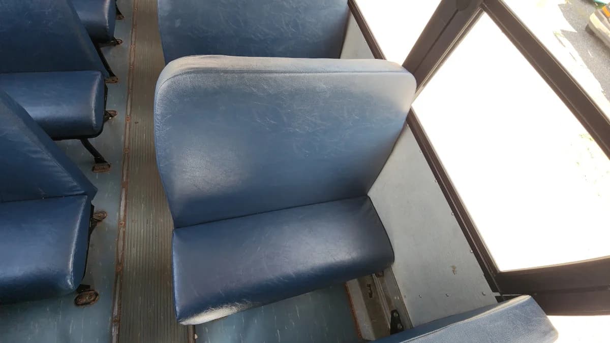 2017 THOMAS C2 72 Passenger - Image 7
