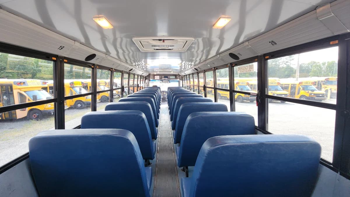 2017 THOMAS C2 72 Passenger - Image 9