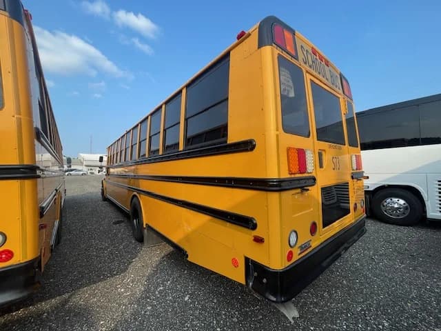 2017 Freightliner Thomas C2 72 Passenger - Image 15